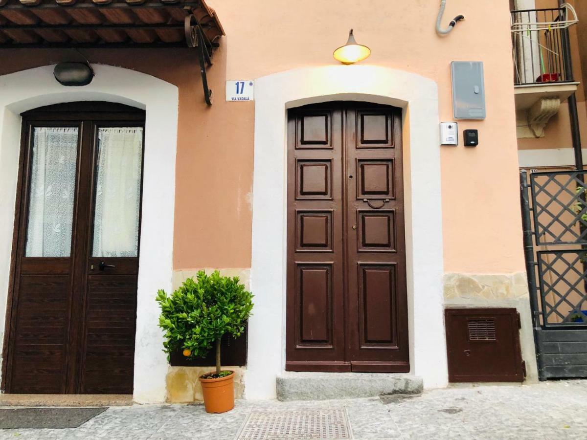 U Peri Alivu House Villa Catania Exterior photo